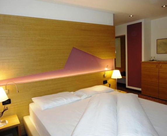 Hotel Cevedale Living Romance Hotel Cogolo Quarto foto
