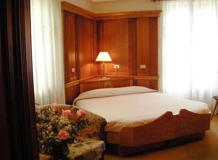 Hotel Cevedale Living Romance Hotel Cogolo Quarto foto