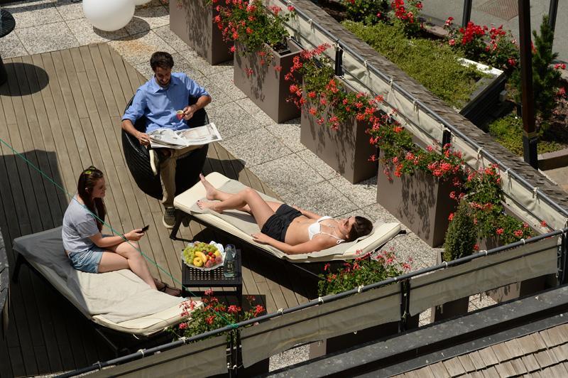 Hotel Cevedale Living Romance Hotel Cogolo Exterior foto